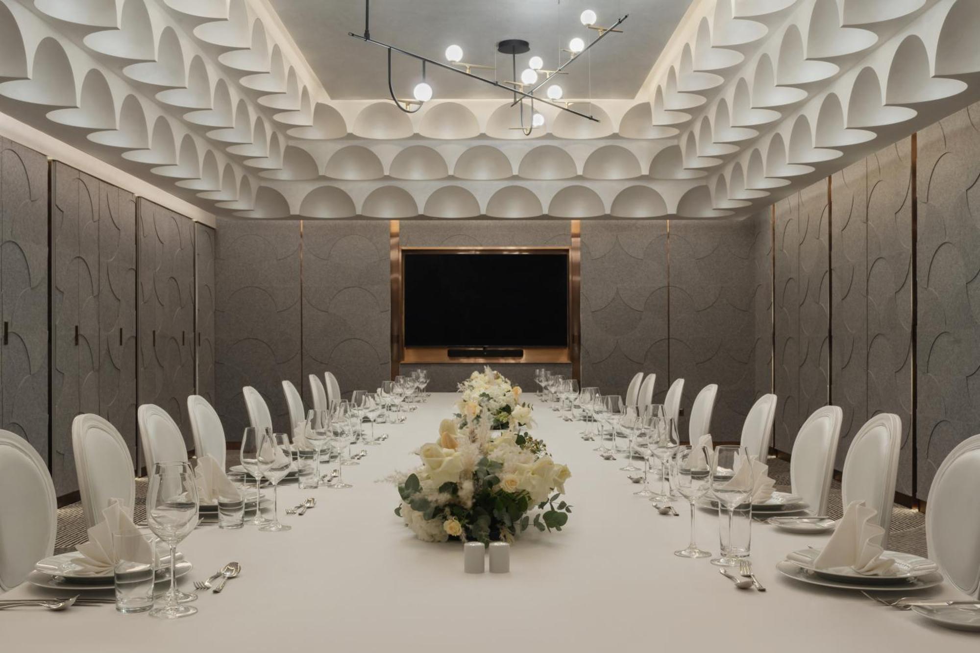So/ Uptown Dubai Hotel Luaran gambar The interior of the 2019 edition of the World's 50 Best Restaurants